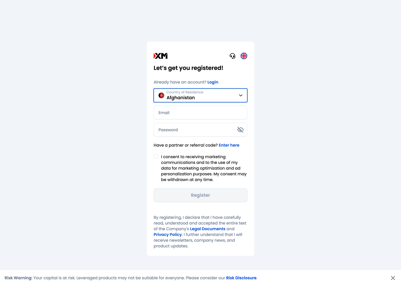 xmglobal.comの登録フォーム。居住国の初期値はアフガニスタンで、日本語版はない